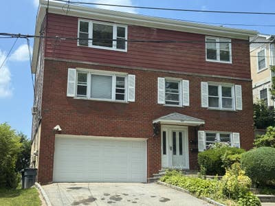 One of the kind Rooms for rent in Mount Vernon Main Photo