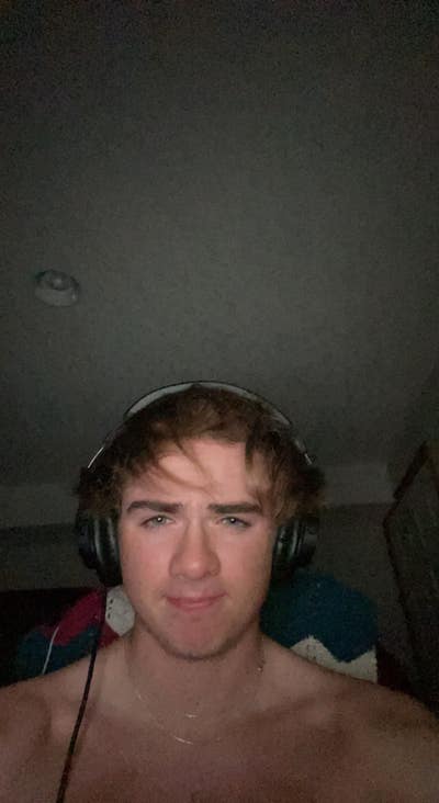 Room wanted in Dallas Main Photo