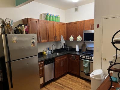 Seeking roommate for long term lease Main Photo