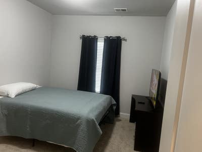 Beautiful Furnished Room in Roswell Townhouse  Main Photo