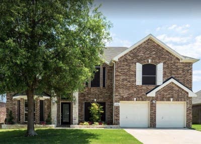 Large furnished room in N Ft Worth Main Photo