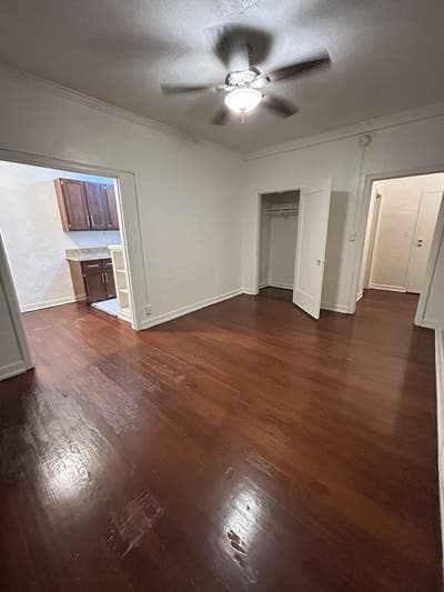 Large 1 BR city views all utilities included old c Main Photo