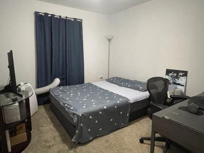 Beautiful & Sunny Fully FURNISH Room in Fairfax_C Main Photo