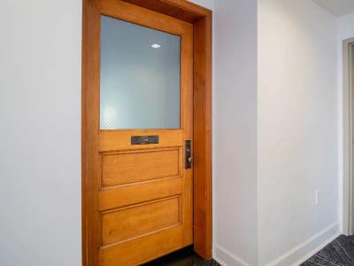 A magnificent _BR_bathroom condominium  Main Photo