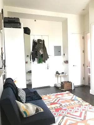 1 Bedroom Apartment- (8/1/2025-4/31/2026) Main Photo