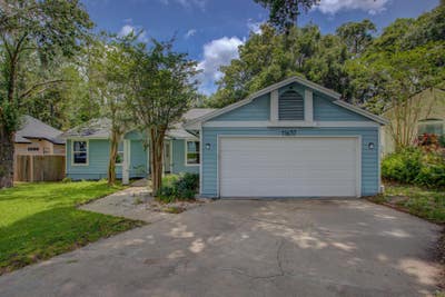 Room for Rent in 4-Bedroom Home ― East Arlington ( Main Photo