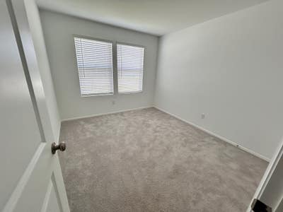 Room for rent Main Photo
