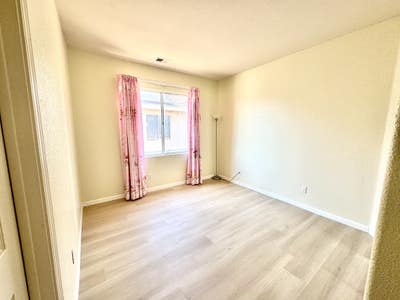 Beautiful Room in prime SJ Evergreen for rent Main Photo