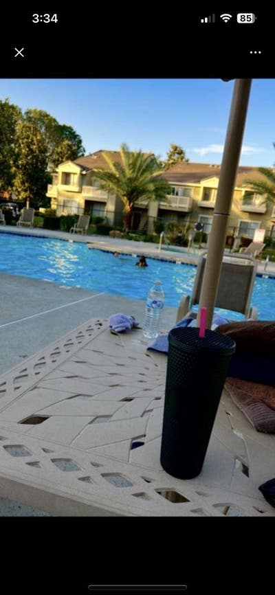 Professional looking for roomate/The Springs Apts Main Photo