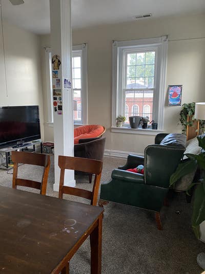 Cute apartment in the Fan! Main Photo