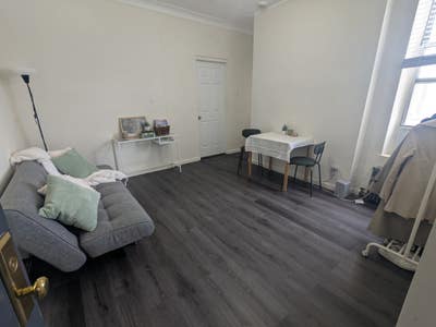 LES Apartment - Private Room for Rent Main Photo