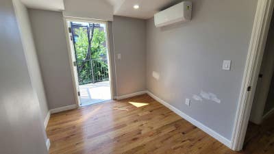 Two Individual rooms for Rent in 6 br bath Duplex Main Photo