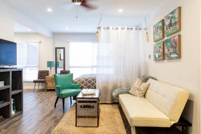 Large bright and stylish Studio Main Photo