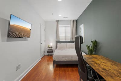 Spacious Modern North Philadelphia Home Steps Away Main Photo