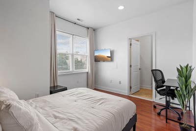 Spacious Bedroom w Bathroom in North Philadelphia  Main Photo