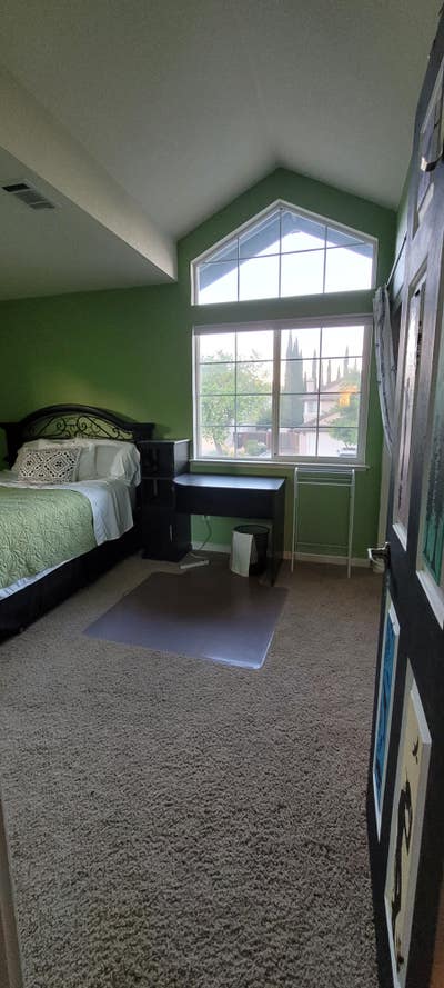 One room in 4 bedroom home on cul de sac Main Photo