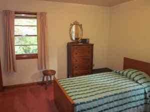 Furnished room in good neighborhood Main Photo