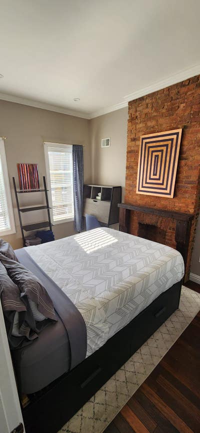 Private room with shared kitchen and living area. Main Photo