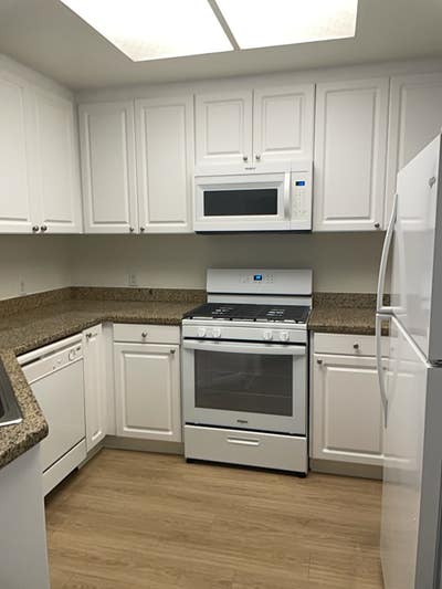 Room Available in Irvine! Main Photo