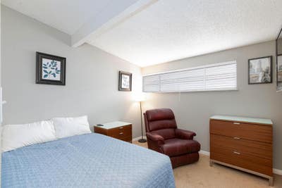 Large House West Side Airbnb Style Room Main Photo