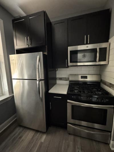 1st floor | $1650 | Heat & Hot water included at n Main Photo