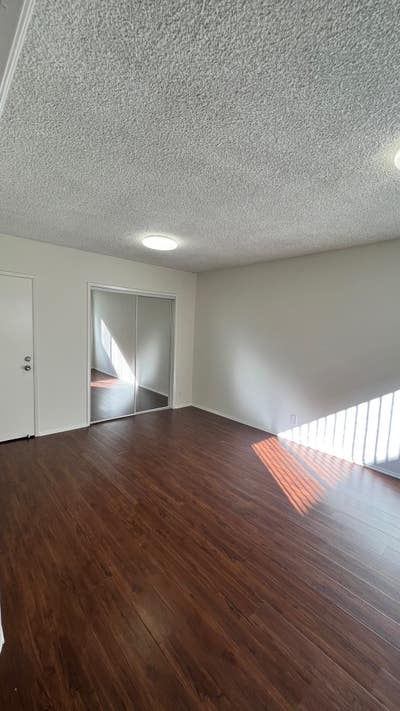 Room available Aug 1 Main Photo