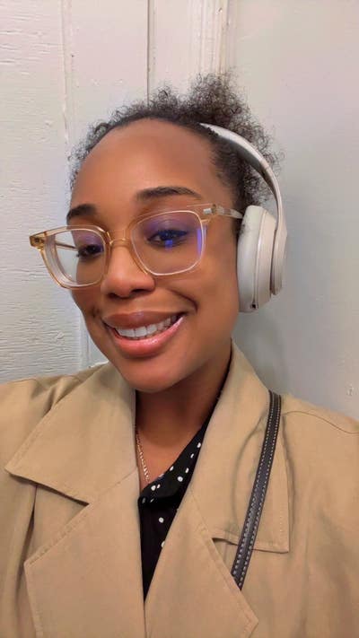 Seeking Room For Rent - One Professional Women Main Photo