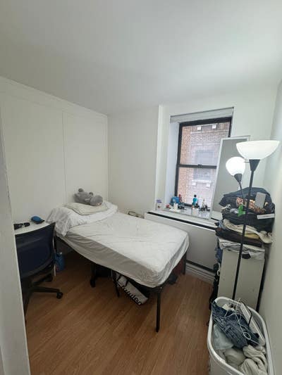 âœ¨ Affordable Room Available in Midtown South âœ¨ Main Photo