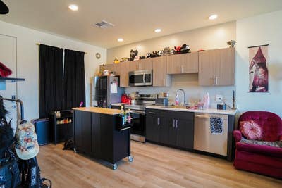 Studio apartment for rent, no roommates  Main Photo