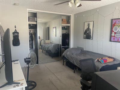 Large Highland Park Room With Lots of Closet Space Main Photo