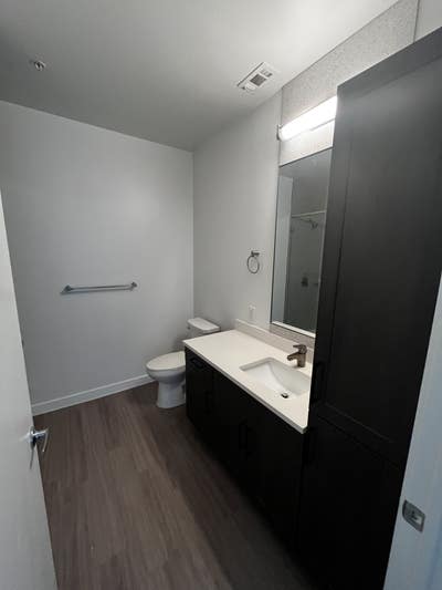 Amazing apartment near downtown Dallas  Main Photo