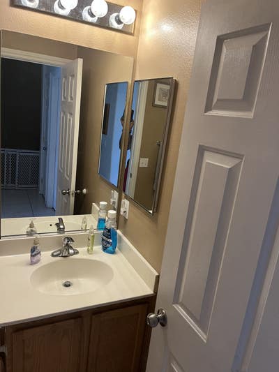 Room for rent Main Photo