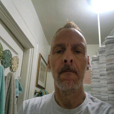 Older gay male needs a room Main Photo