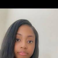 Female seeks a small or large room Main Photo