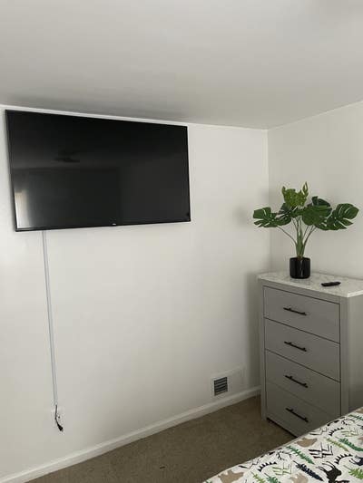 Beautiful furnished room for rent.. Main Photo