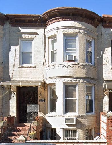 3 bedroom apartment For Rent- D train 18ave Main Photo
