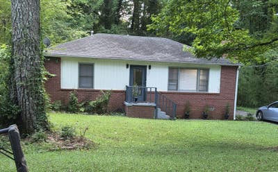 East Point 2bdr/1bth - &700 per month Main Photo