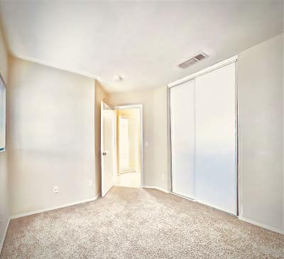Cozy Room for Rent  All Utilities Included! Main Photo