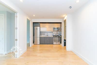 #591 4 bed 2 bath available in Ridgewood from End  Main Photo