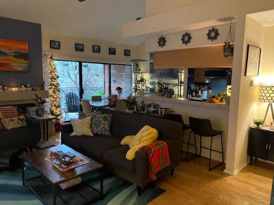 1 Bed 1 Bath Updated Condominium in Northwest Hill Main Photo