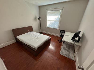 CleanAffordable Single Bedroom available for rent Main Photo