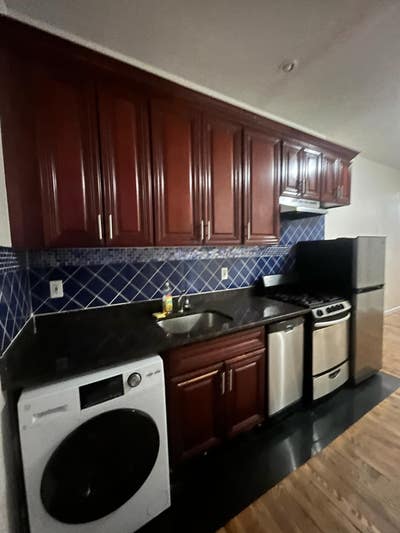 1 bed room in 3 Bed 1 bath UWS! Main Photo