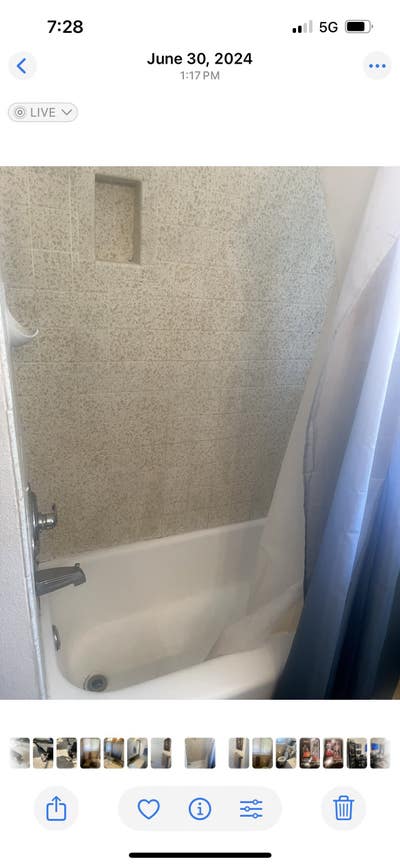 Room with a shared bathroom Main Photo