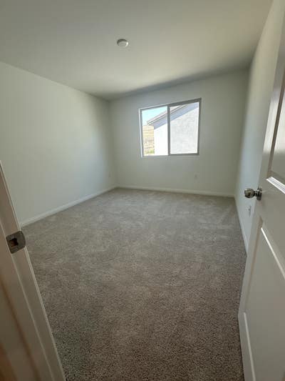 Rooms for Rent in RIverside Near UCR Main Photo