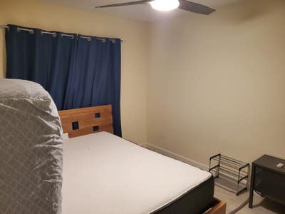 2/2 Condo. Shared livingroom  Main Photo