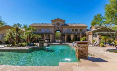 Room for rent in quiet and clean condo Main Photo