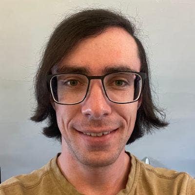 I am a professional male aged 26. I am lookin... Main Photo