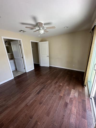 Large unfurnished bedroom w/private bath+patio Main Photo