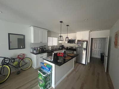 Room for Rent in Long Beach Main Photo