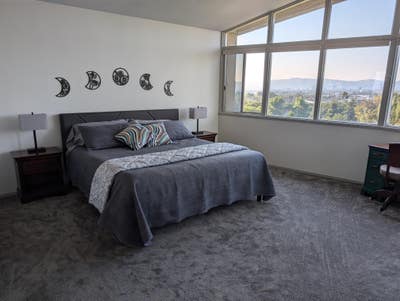 Spacious Private Room & Bath in Baldwin Hills Main Photo
